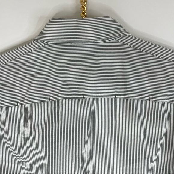 Victorinox Men’s Pinstriped Button Down Size XL Gray & White Italian Cotton - Picture 12 of 12